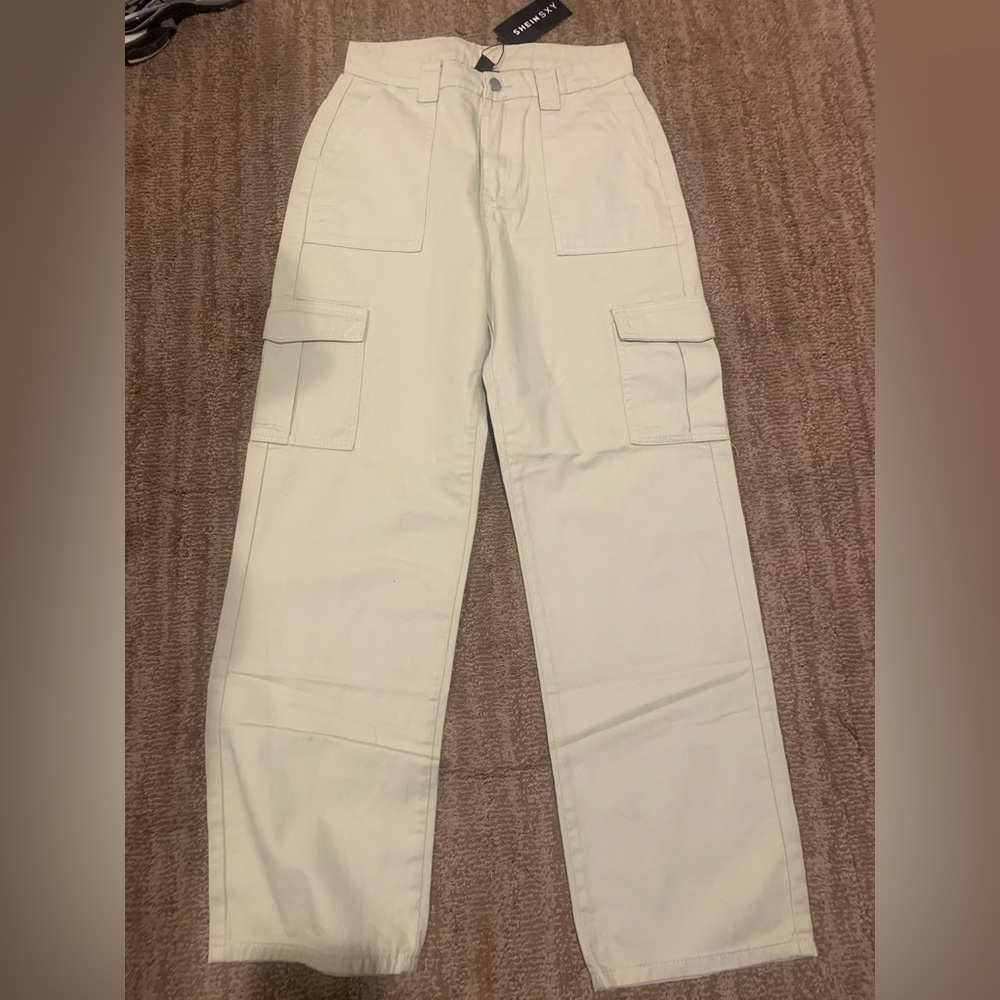 Men's Cream Cargo Pants